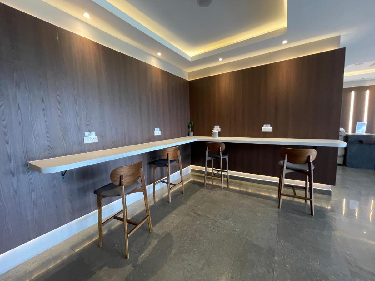 Aru Suites Homestay Wifi,Carpark,24H Check In,Water Filter By R2 Residence كوتا كينابالو المظهر الخارجي الصورة